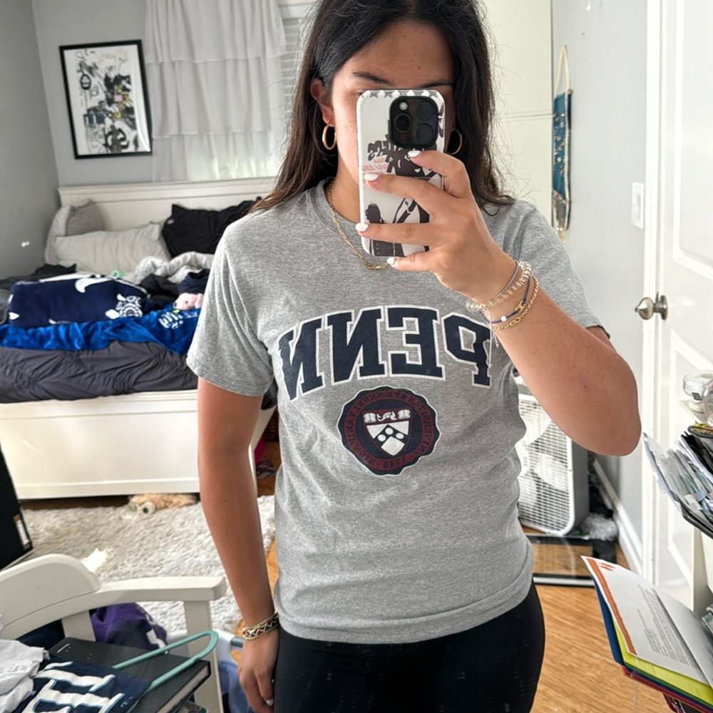 champion penn tshirt size small